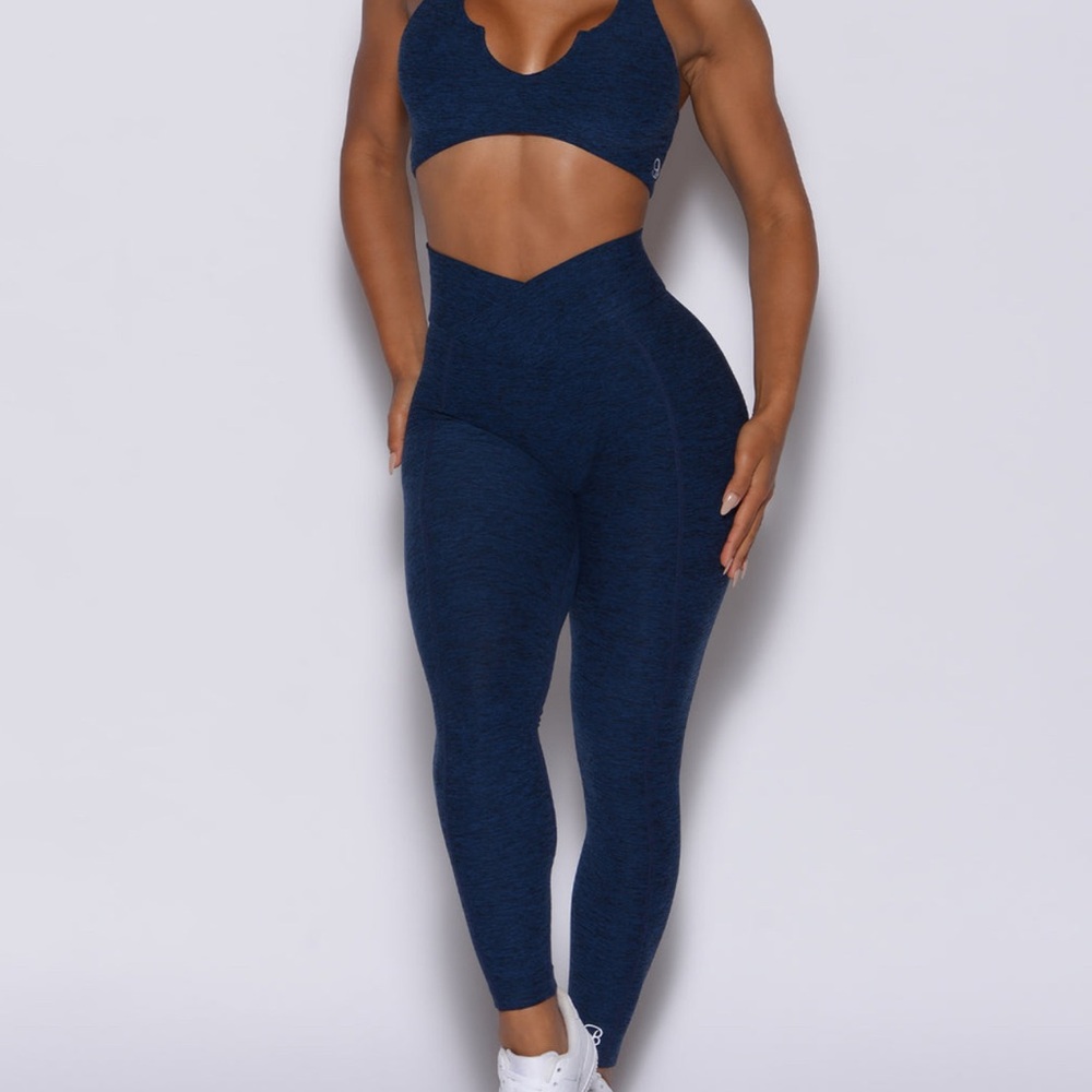 Bombshell Sportswear Brazilian Contour Leggings
XS /Sapphire Blue /Medium Weight
